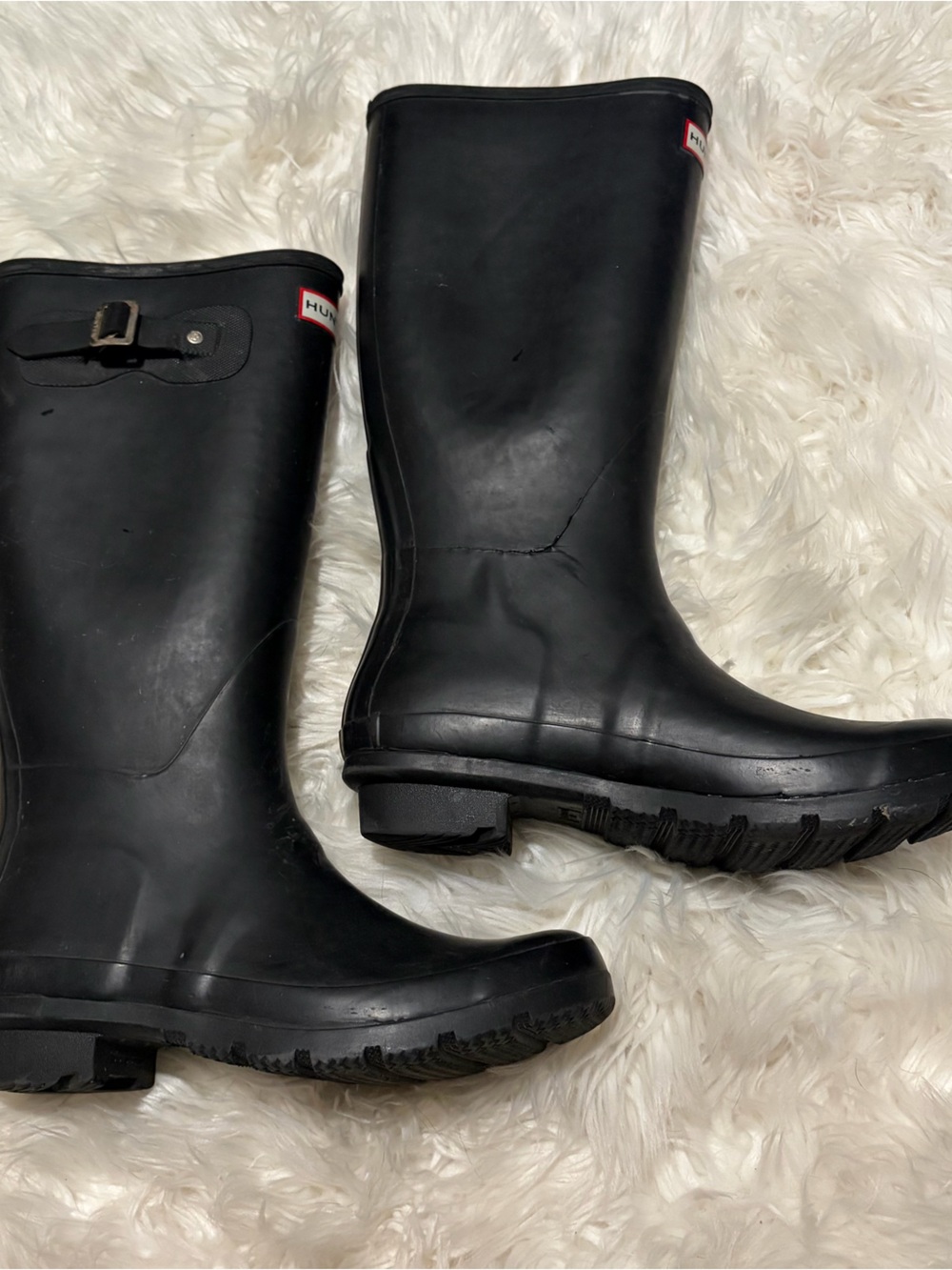 Hunter black boots size 7M/6F